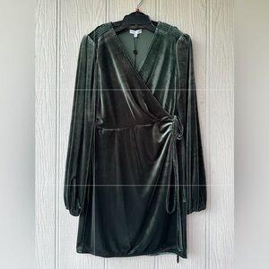 gianni bini green velvet dress | Dresses | Gianni Bini Leighton Wrap Nwt In Black Vestir en moda